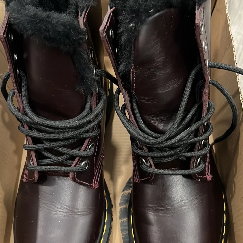 Doc Marten Serena Fur Lined Oxblood Boots - Picture 3 of 9